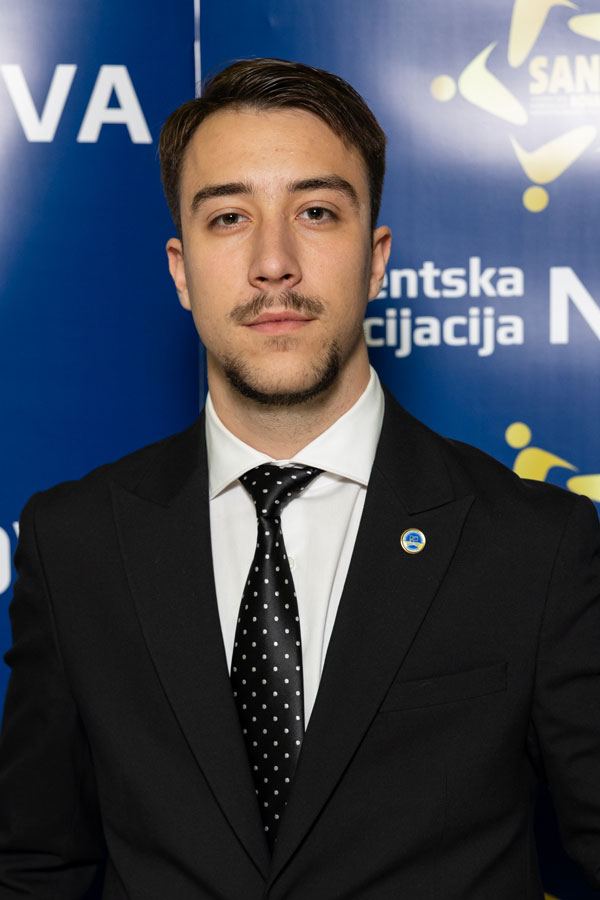 Студент продекан